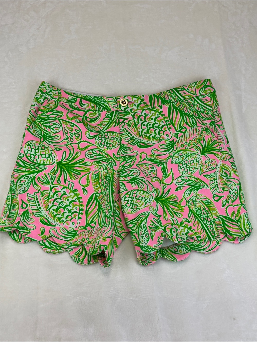 LILLY PULITZER Darci Knit Scalloped Hem Shorts NWT Size 8